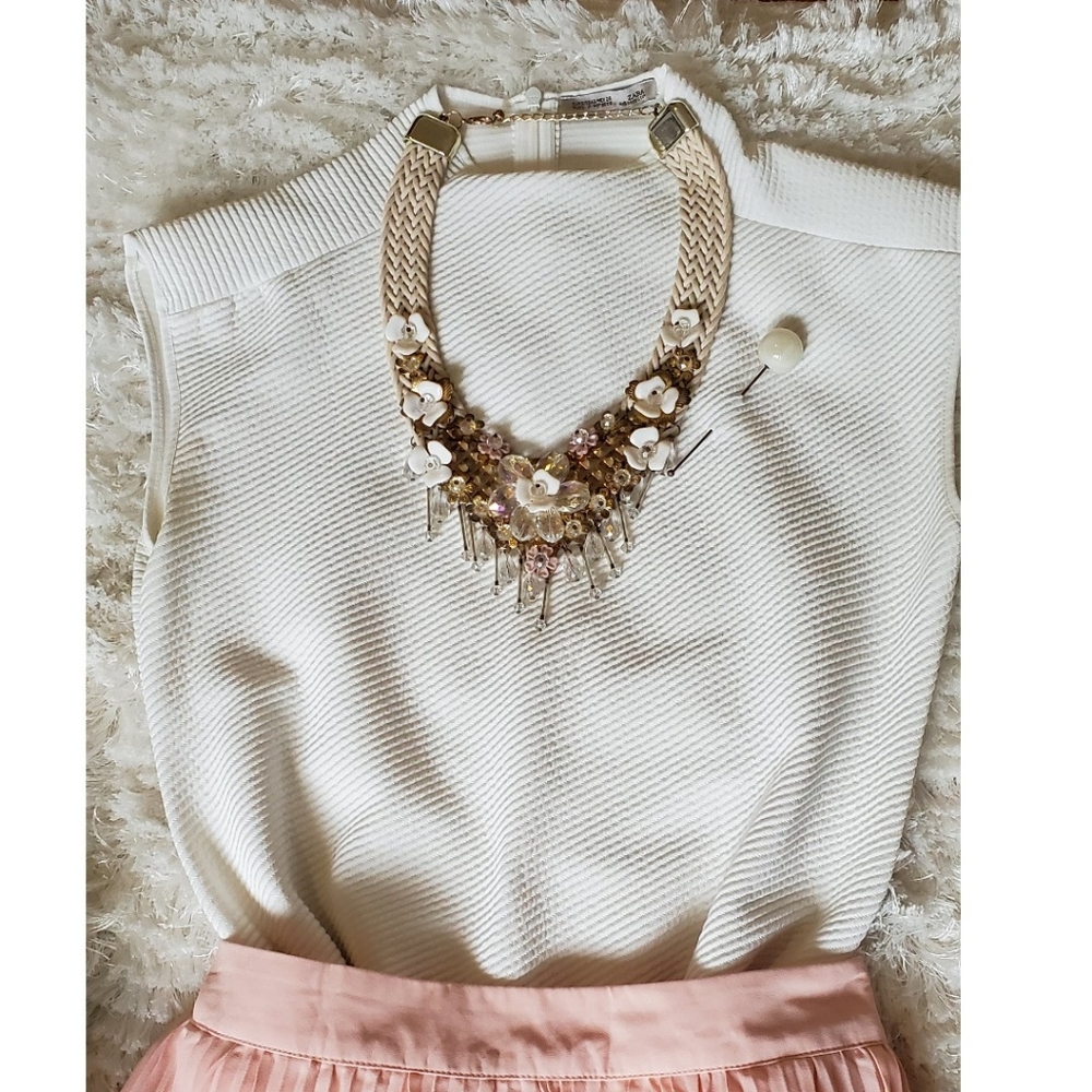 Blouse - Picture 2 of 3
